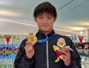 日本代表　ジュニアパンパシ　２００ｍ平泳ぎ優勝！
